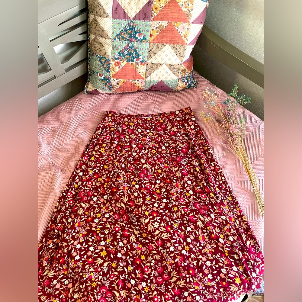 Craft & Barrow floral midi skirt